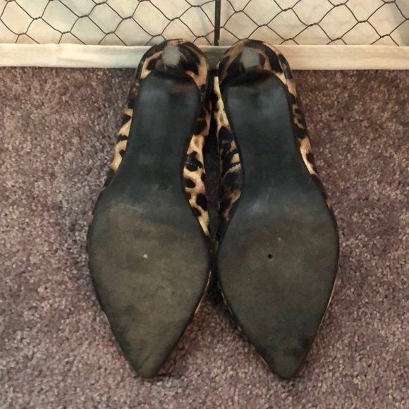 Leopard Print Pumps- Size 6 - Picture 5 of 6